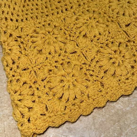 Hand Woven Hollowed-Out hat Stylish and Charming Flower Beanie - Picture 5 of 7